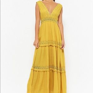 Forever 21 Crotchet-trim Maxi Dress